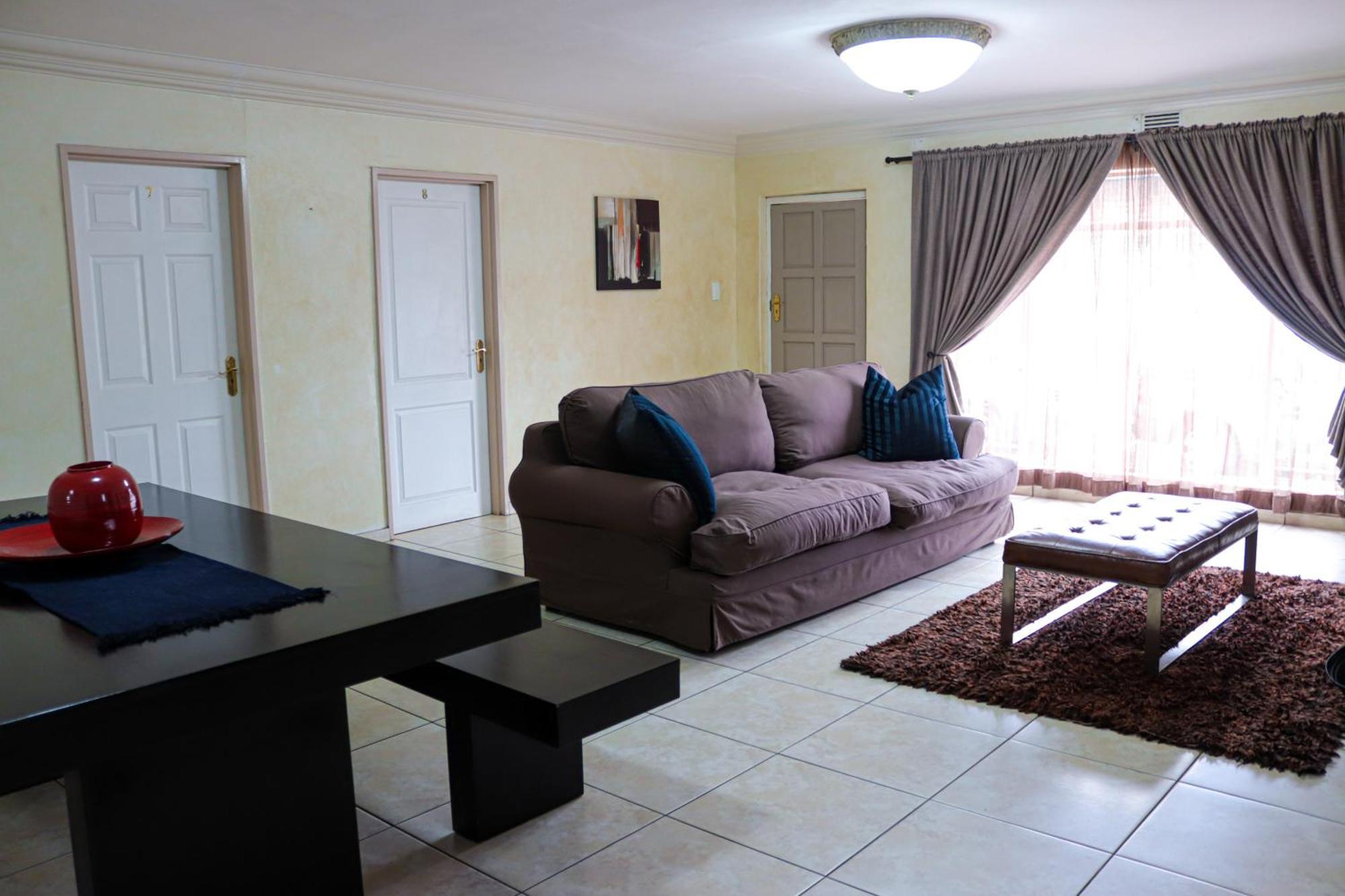 מידלבורג Blue Sparrow Guest House מראה חיצוני תמונה