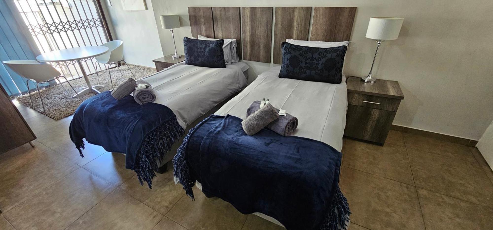 מידלבורג Blue Sparrow Guest House מראה חיצוני תמונה